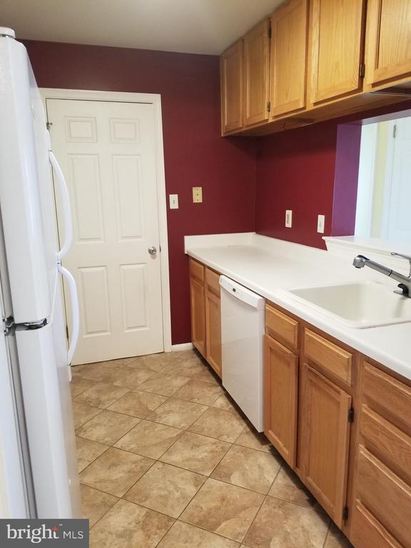 Building Photo - 5708 Olde Mill Ct