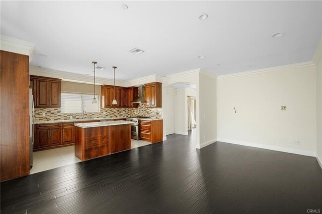 Building Photo - 750 E Orange Grove Ave