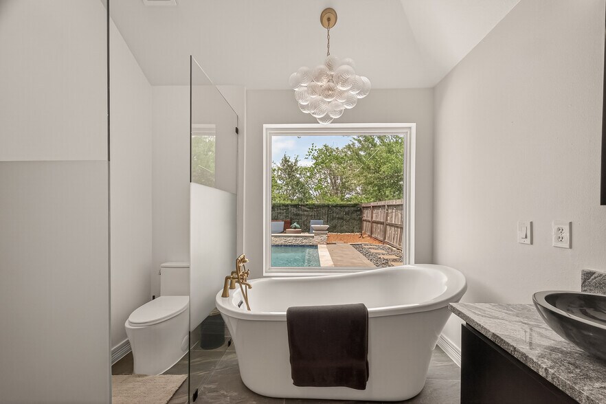 Building Photo - 4259 Noble Oak Trl