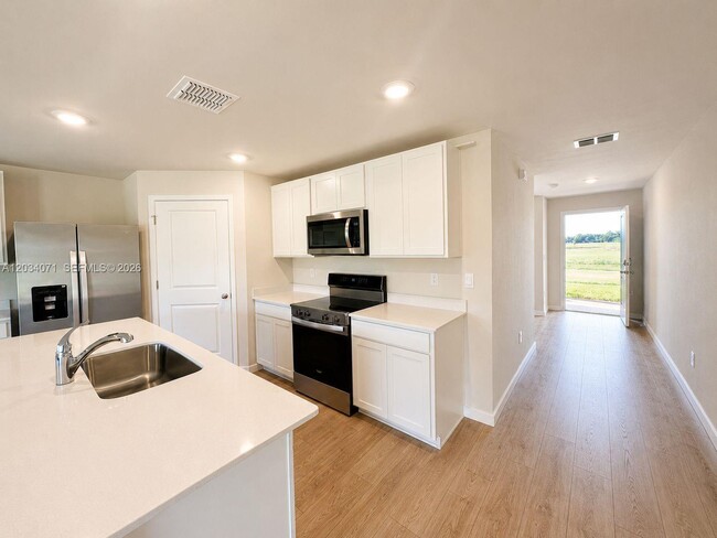 Building Photo - 544 Ilaria Ct