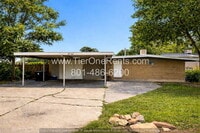 Building Photo - This property offers a NO DEPOSIT option available for qualified renters!