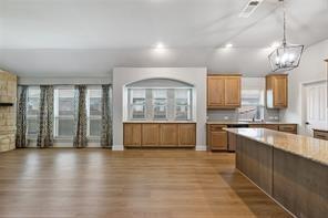 Building Photo - 300 Kelvington Dr