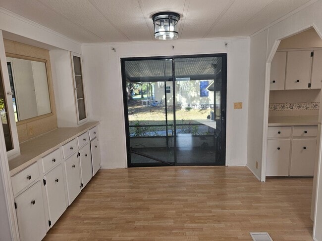 Building Photo - NICE & LARGE!  2 BEDROOM / 2 BATH MANUFACTURED HOME (55 + COMMUNITY - EAST ORLANDO)