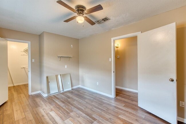 Building Photo - 4840 Arthur Ln