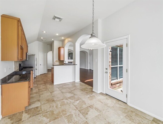 Building Photo - 2501 Shady Falls Ln