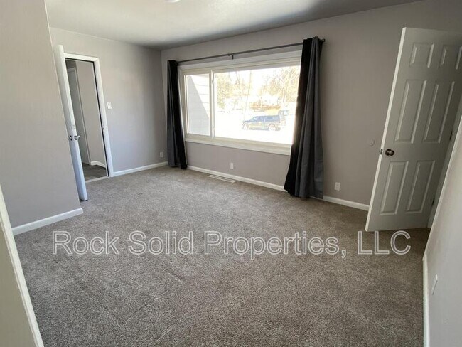 Building Photo - 2020 Dunn Ave