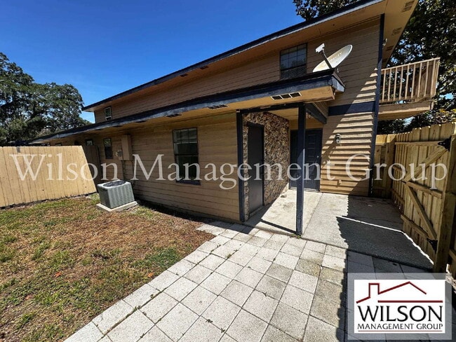 Building Photo - 500 Yellowwood Ct