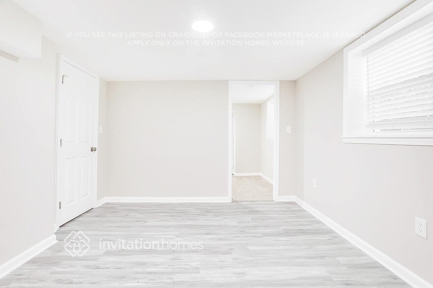 Building Photo - 3558 Pine Needle Dr SW