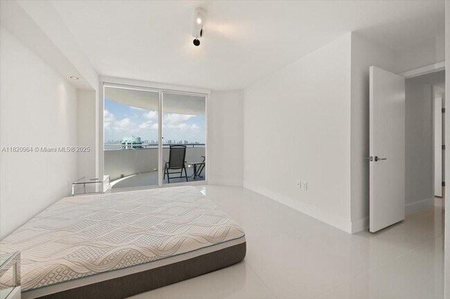 Building Photo - 6301 Collins Ave