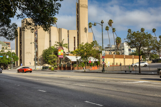 Building Photo - 3540 Wilshire Blvd