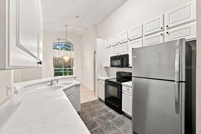 Building Photo - 2393 Paulette Dr