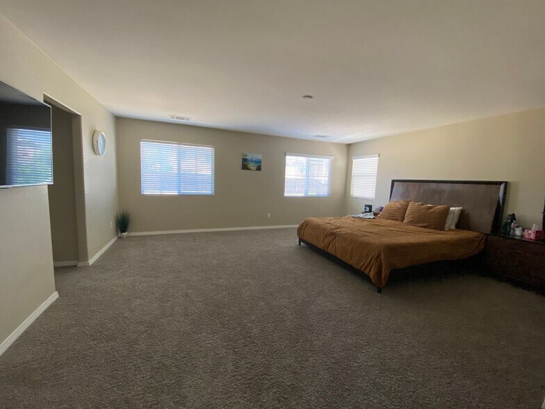 Building Photo - 53226 Compassion Way