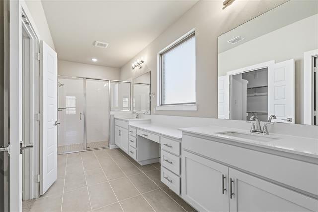 Building Photo - 1720 Foxtail Dr