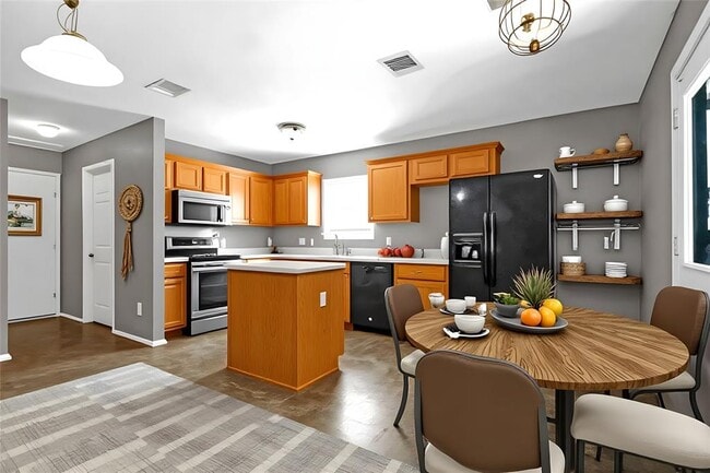 Building Photo - 3007 Rainy River Dr
