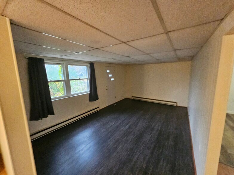 Building Photo - 26024 Randall Rd