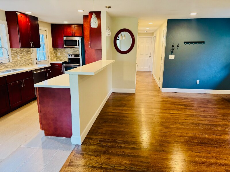 Building Photo - 5416 31st Ave SW