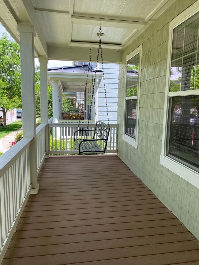 Building Photo - 3428 Akron Ct