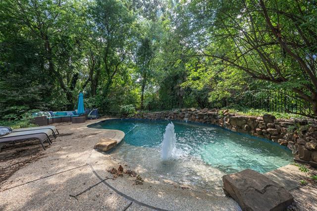 Building Photo - 1409 Jackson Rd