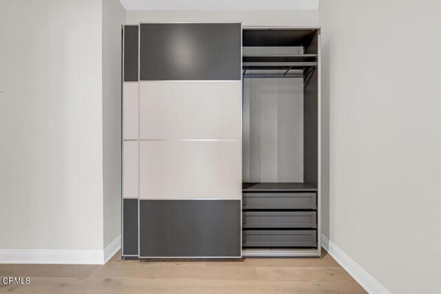 Building Photo - 801 S Grand Ave