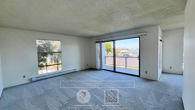 Building Photo - Waterfront 1 bedroom located at the resort style Watergate complex included ameneties, water, gar...