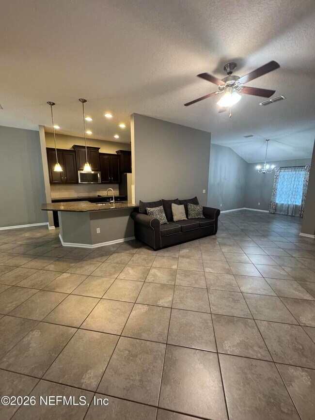 Building Photo - 5409 Parkside Lakes Dr