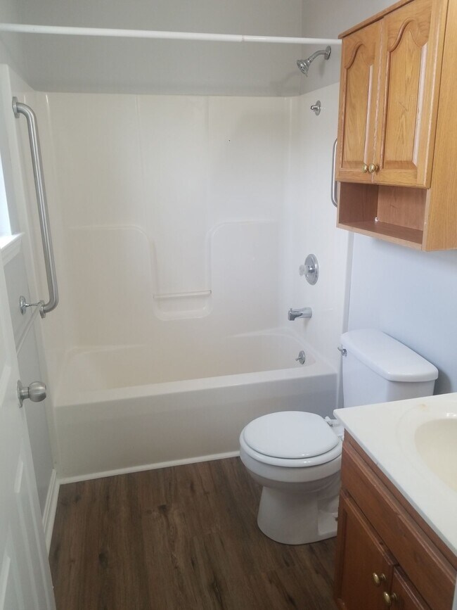 Building Photo - 737 Andra Dr