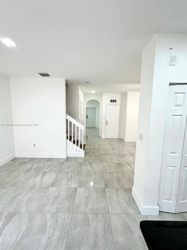 Building Photo - 9285 220th Ter