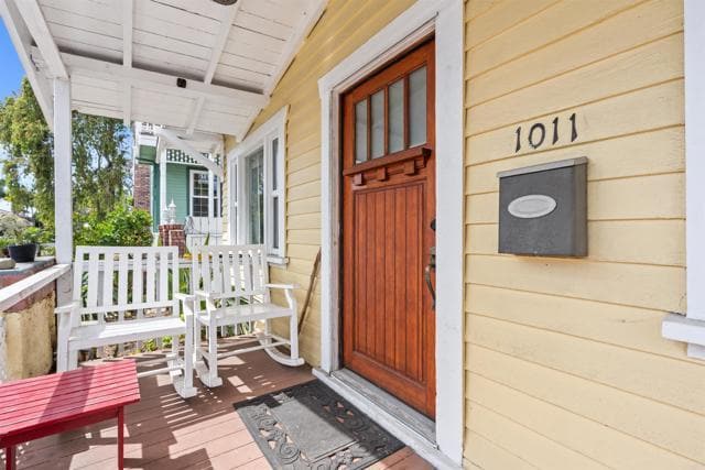 Building Photo - 1011 8th St