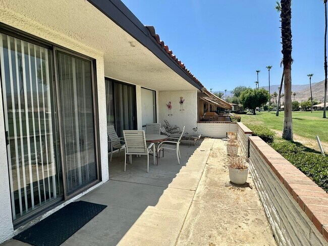 Building Photo - 105 Durango Cir