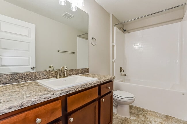 Building Photo - 511 Edith Dr