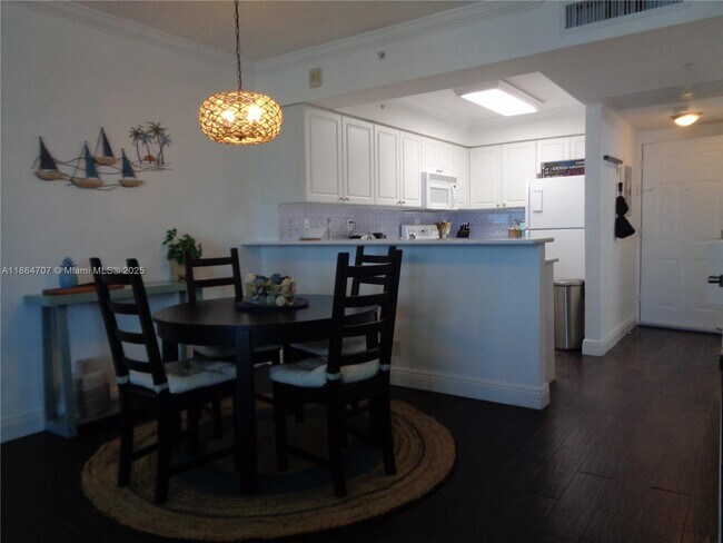 Building Photo - 2501 S Ocean Dr