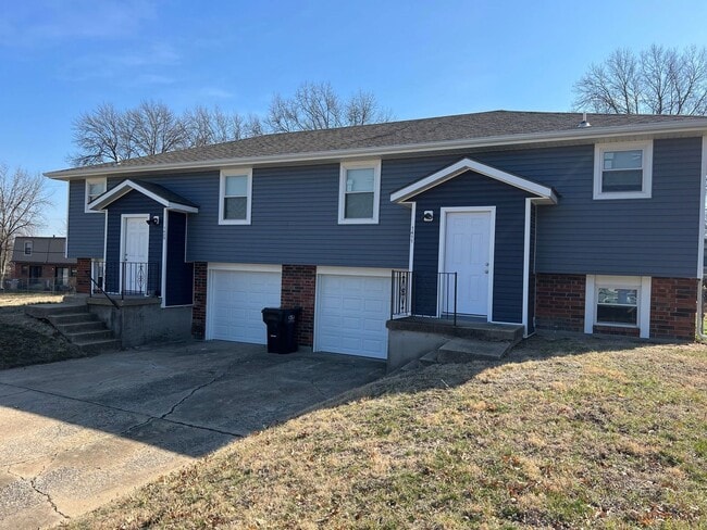Primary Photo - Coming Soon: Updated 3 Bedroom Duplex with...