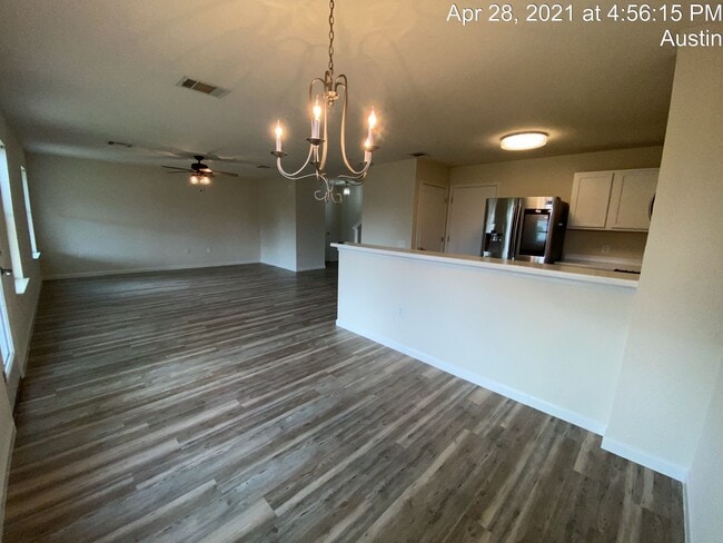 Building Photo - 5713 Silver Screen Dr