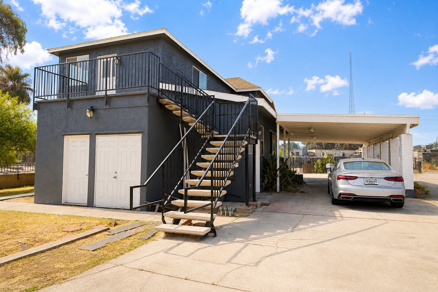 Building Photo - 860 S Gregory St