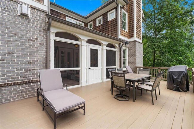 Building Photo - 1685 Mt Paran Rd NW