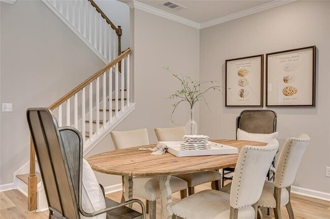 Building Photo - 105 Essence Dr