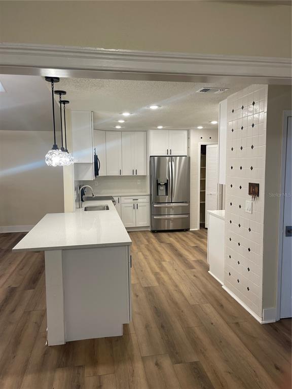 Building Photo - 10813 Venice Cir