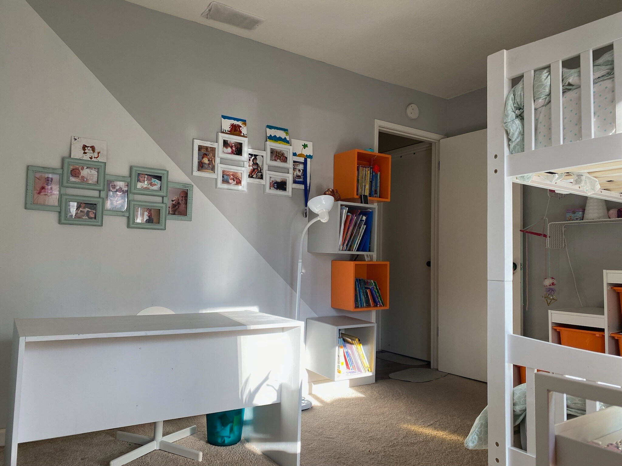 Building Photo - 5484 Roundtree Dr