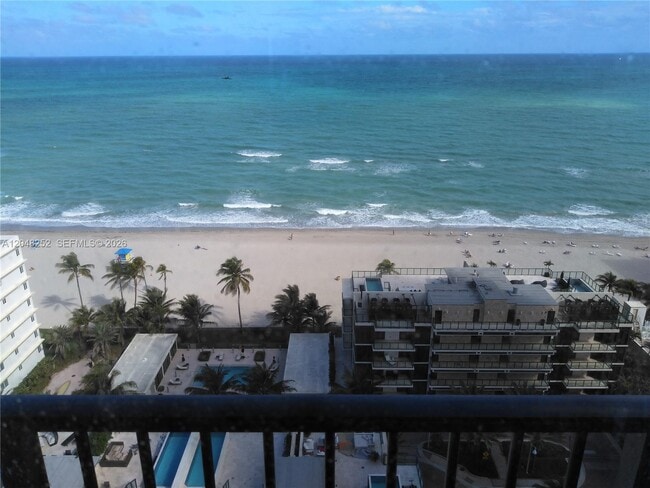 Building Photo - 2101 S Ocean Dr