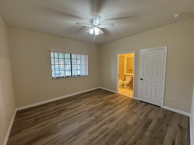 Building Photo - 1562 Cumin Dr