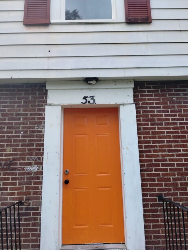 Primary Photo - 51-53 Waverly - D&amp;S