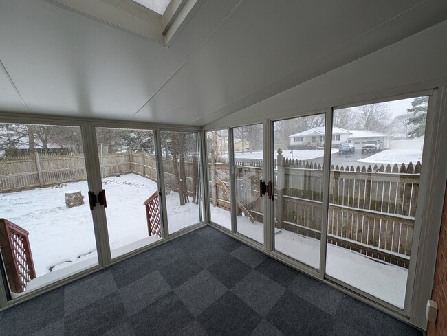 Building Photo - 35 Terrel Dr