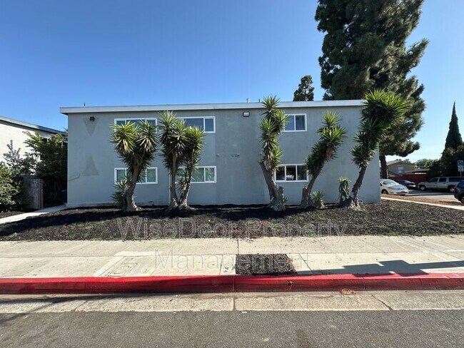 Building Photo - 10392 Lampson Ave