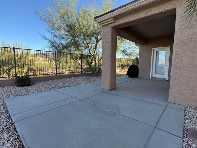 Building Photo - 1396 Couperin Dr