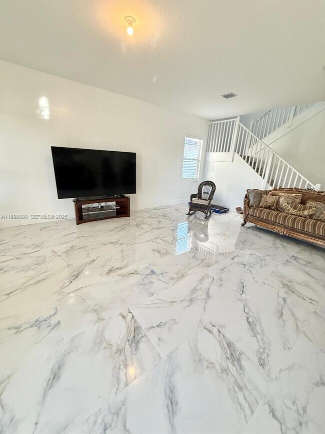 Building Photo - 12220 SW 44th Ct