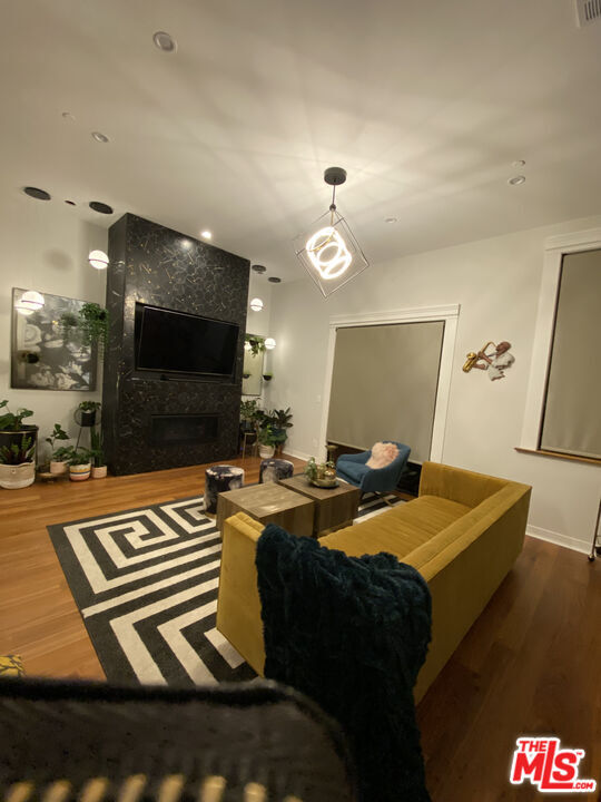 Building Photo - 12911 Bluff Creek Dr