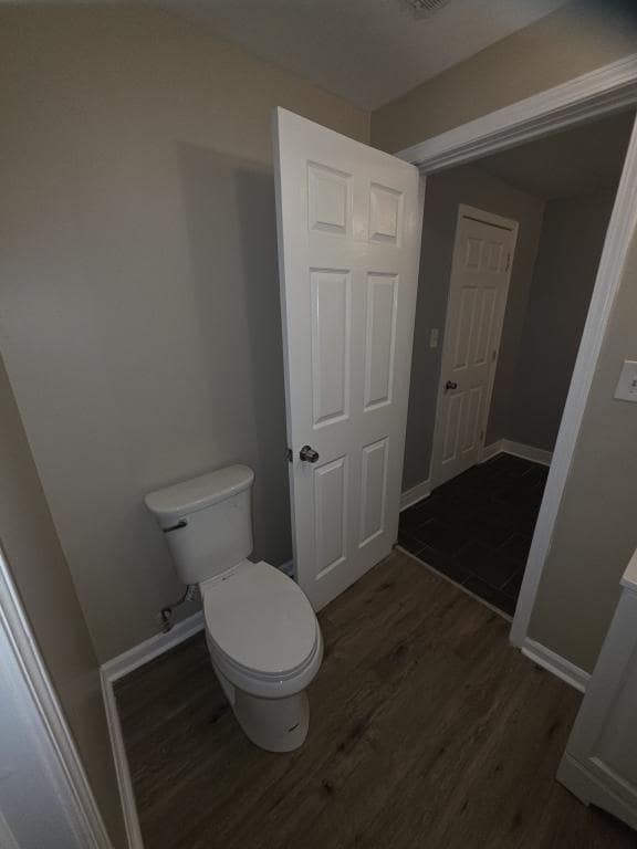 Building Photo - 6832 S Clyde Ave