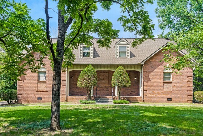 Primary Photo - 1158 Sewanee Rd