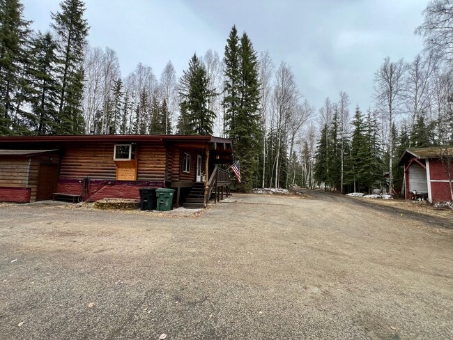 Building Photo - Charming 3-Bedroom Home in North Pole, AK ...