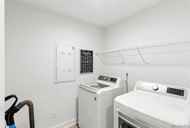 Building Photo - 211 Lee Audis Ln